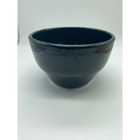 Studio pottery‎ Handmade Small black bowl signed - Picture 2 of 7